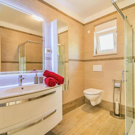 Villa Modern With Private Pool And Bubble Bath